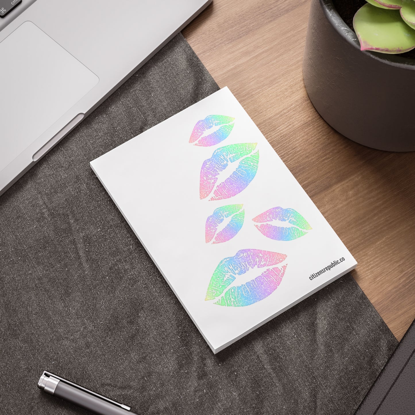 Kiss Kiss Post-it® Note Pads